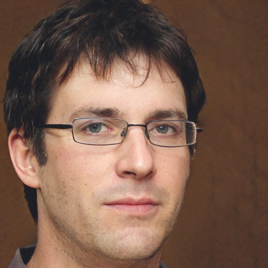 Portrait de Marc Dubois, Directeur Stratégie Financière chez Pathflyra